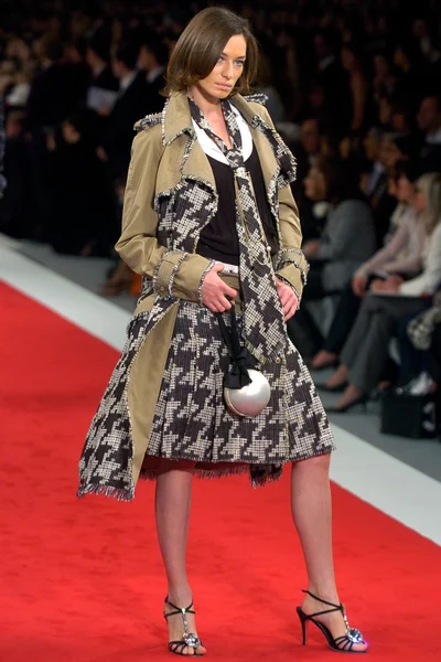 Look 18